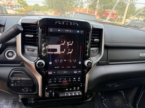 Used 2024 RAM 2500 Laramie w/ Safety Group AWD/4WD image 19