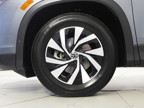 Used 2025 Volkswagen Tiguan S FWD image 5