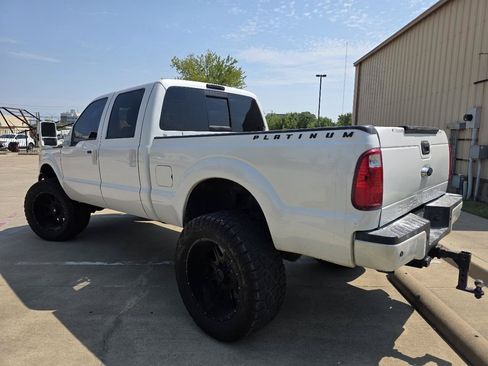 Used 2015 Ford F250 Platinum w/ FX4 Off-Road Package AWD/4WD image 29