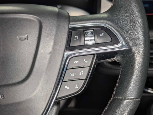 Certified 2023 Lincoln Nautilus AWD w/ Premium Package image 35