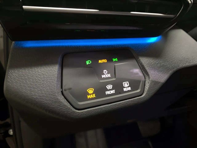 Used 2024 Volkswagen ID.4 Pro AWD/4WD image 30