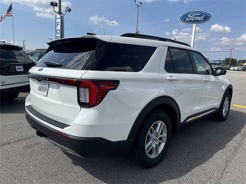New 2025 Ford Explorer Active w/ Active Comfort Package image 5