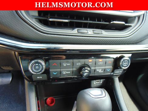 Certified 2025 Jeep Compass Latitude w/ Convenience Group AWD/4WD image 23