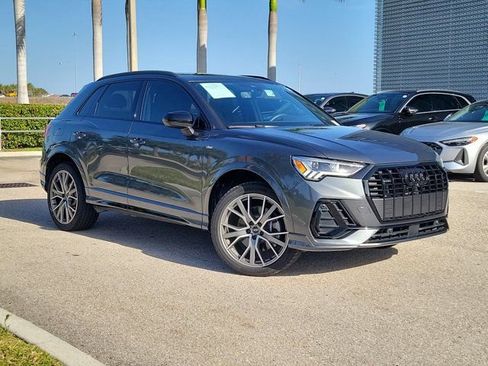 Certified 2025 Audi Q3 2.0T Premium Plus w/ Premium Plus Package image 32