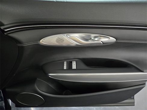 Used 2023 Genesis GV70 2.5T w/ Select Package image 25