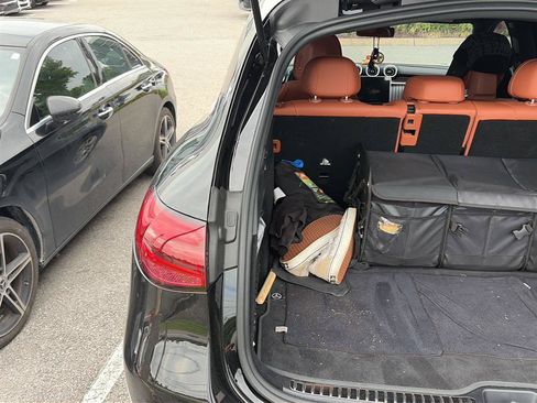 Certified 2023 Mercedes-Benz GLC 300 4MATIC image 4