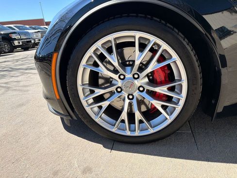 Used 2016 Chevrolet Corvette Z06 w/ 2LZ Preferred Equipment Group image 9