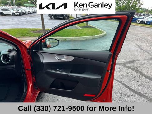 Certified 2023 Kia Forte LXS w/ LXS Technology Package FWD image 52