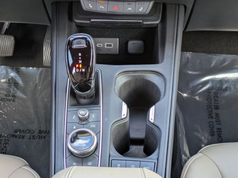 Certified 2024 Cadillac XT4 Luxury w/ Cold Weather Package image 17