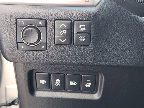 Certified 2022 Lexus GX 460 Luxury w/ Sport Design Package AWD/4WD image 22