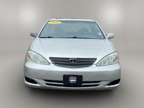 Used 2004 Toyota Camry LE FWD image 2