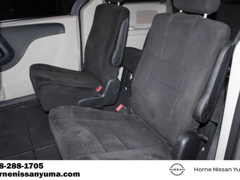 Used 2012 Dodge Grand Caravan SXT FWD image 5
