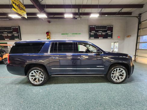 Used 2020 GMC Yukon XL Denali w/ Open Road Package image 5