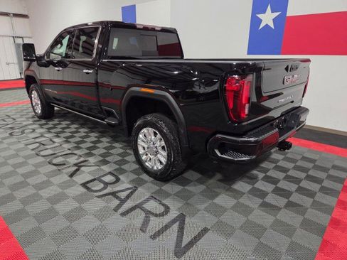 Used 2022 GMC Sierra 2500 Denali image 11