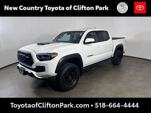 Used 2023 Toyota Tacoma TRD Pro AWD/4WD image 7