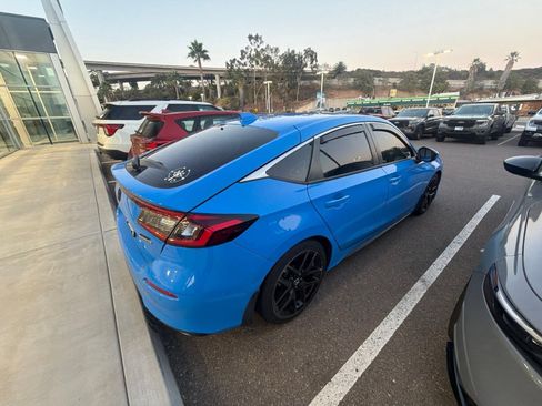 Used 2023 Honda Civic Sport Touring image 5