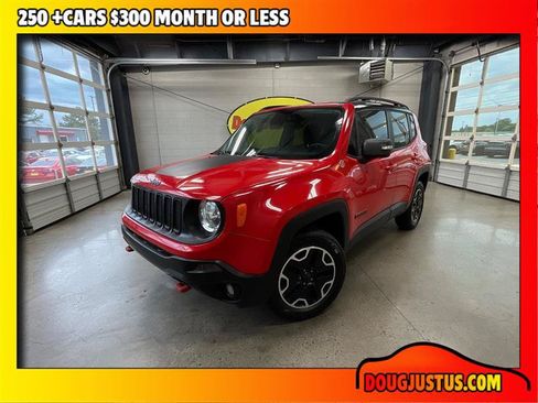 Used 2017 Jeep Renegade Trailhawk AWD/4WD image 1
