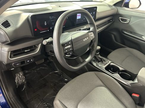 Used 2025 Kia K4 FWD image 12