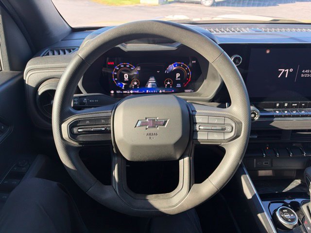 Used 2024 Chevrolet Colorado Trail Boss w/ Technology Package AWD/4WD image 21