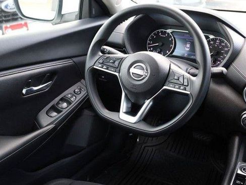 Used 2024 Nissan Sentra SV FWD image 22