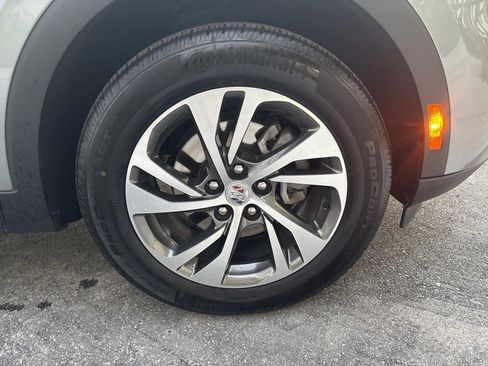 Used 2023 Buick Envision Essence image 13