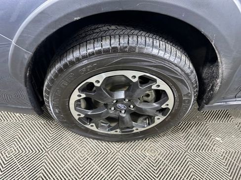 Used 2023 Subaru Crosstrek 2.0i Premium image 10