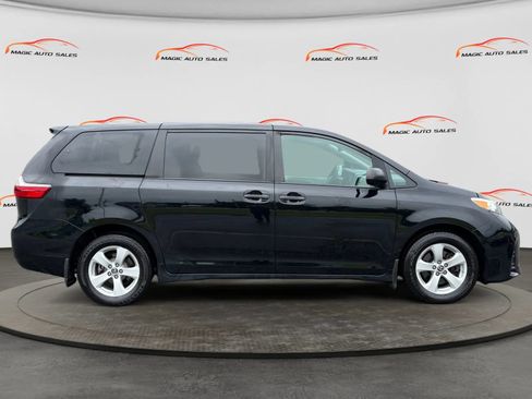 Used 2020 Toyota Sienna L FWD image 6