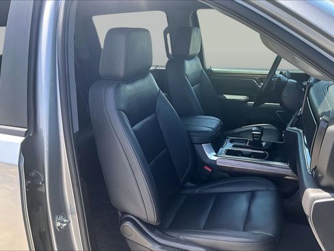 Certified 2025 Chevrolet Silverado 1500 LT Trail Boss w/ LT Trail Boss Premium Package AWD/4WD image 9
