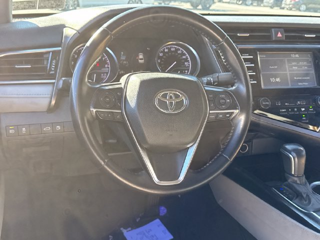 Used 2018 Toyota Camry XLE FWD image 19