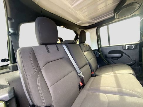 Used 2023 Jeep Wrangler Unlimited w/ Cold Weather Group AWD/4WD image 30