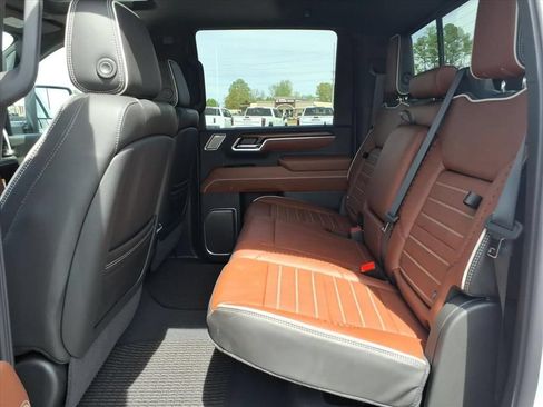 New 2026 GMC Sierra 2500 Denali Ultimate w/ Max Trailering Package AWD/4WD image 15