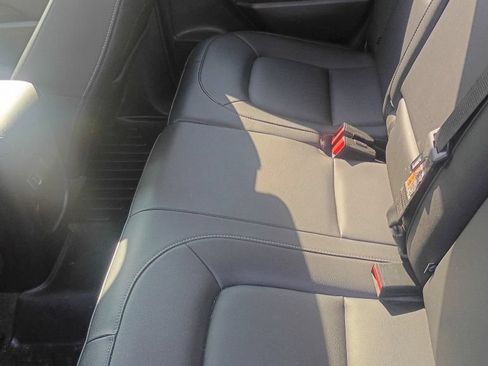 Used 2019 GMC Canyon SLT w/ Driver Alert Package AWD/4WD image 8