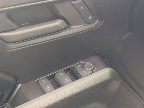 Used 2024 Chevrolet Colorado Trail Boss w/ Technology Package AWD/4WD image 11