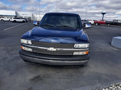 Used 2002 Chevrolet Silverado 1500 LS w/ Ride Control Suspension Pkg image 9
