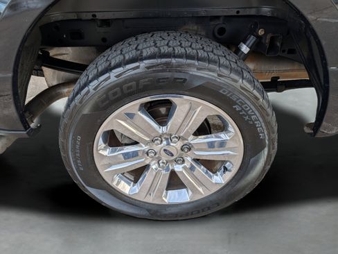 Used 2018 Ford F150 XLT w/ Equipment Group 302A Luxury image 82