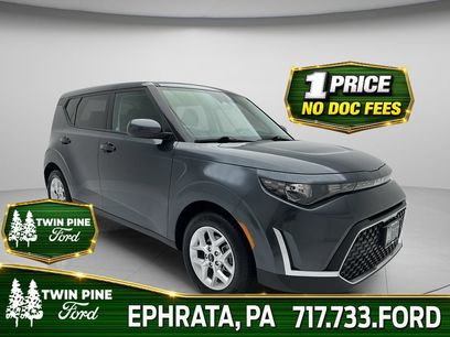 Used 2025 Kia Soul LX w/ LX Technology Package