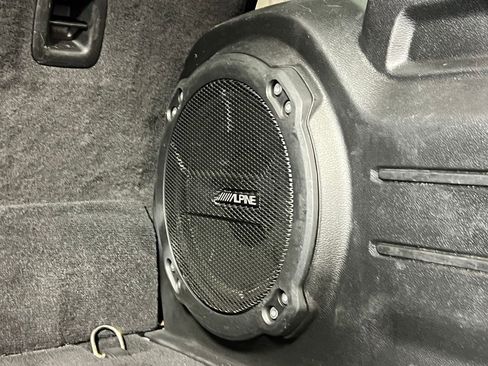 Used 2023 Jeep Wrangler Unlimited w/ Cold Weather Group image 29