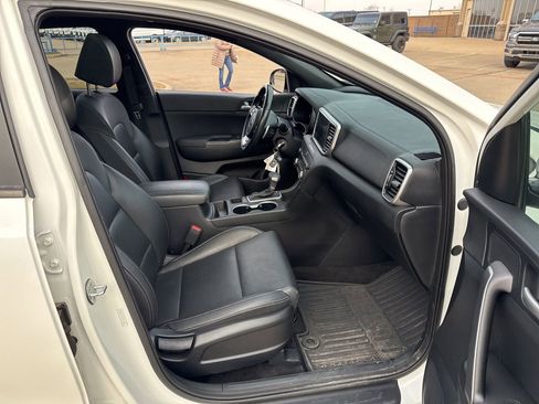 Used 2022 Kia Sportage Nightfall Edition image 14