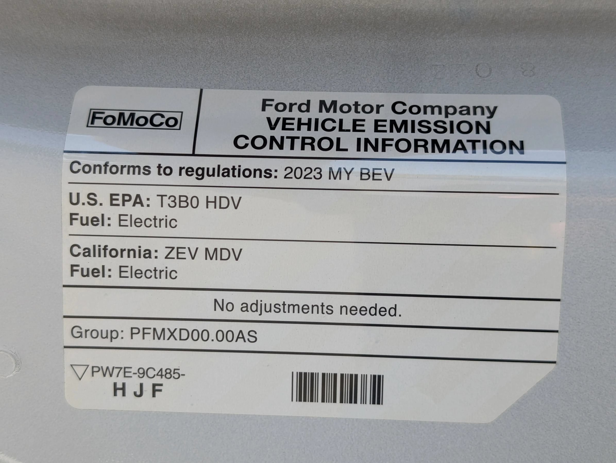 Used 2023 Ford E-Transit Medium Roof RWD image 35