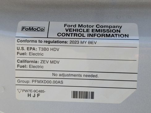 Used 2023 Ford E-Transit Medium Roof RWD image 35