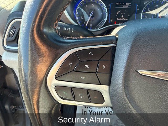 Used 2017 Chrysler Pacifica Touring-L FWD image 12