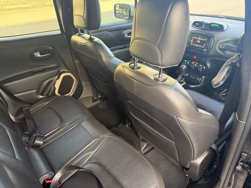 Used 2016 Jeep Renegade Limited AWD/4WD image 12