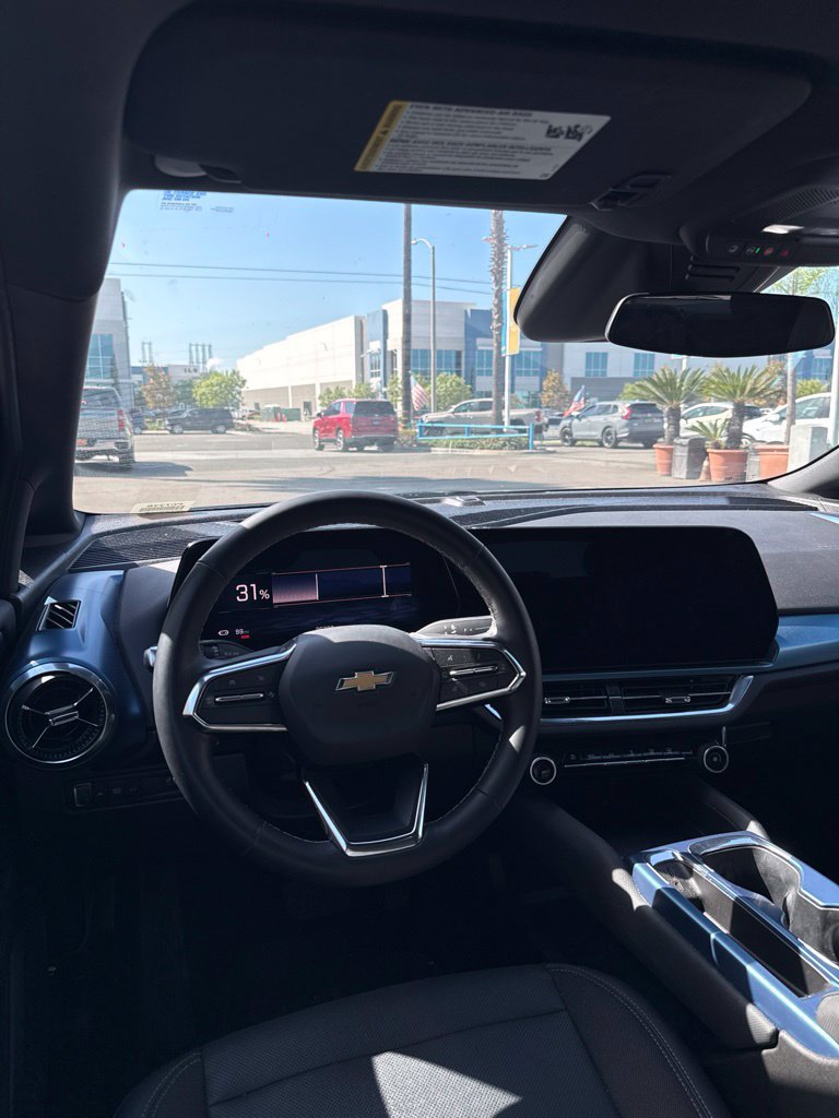 Used 2024 Chevrolet Equinox EV LT FWD image 27