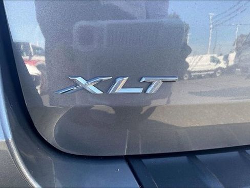 Certified 2022 Ford Explorer XLT w/ Equipment Group 202A image 8