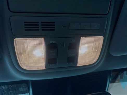 Used 2018 Honda CR-V EX-L image 19