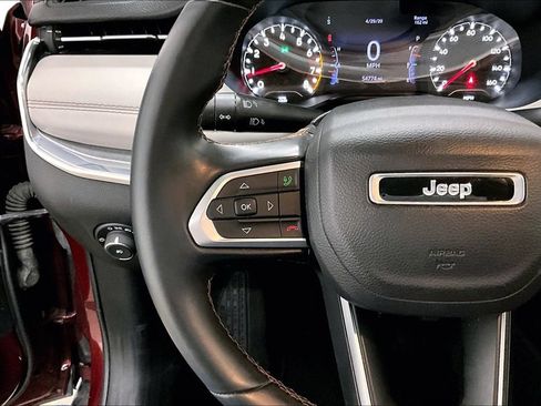 Used 2022 Jeep Compass Limited AWD/4WD image 11
