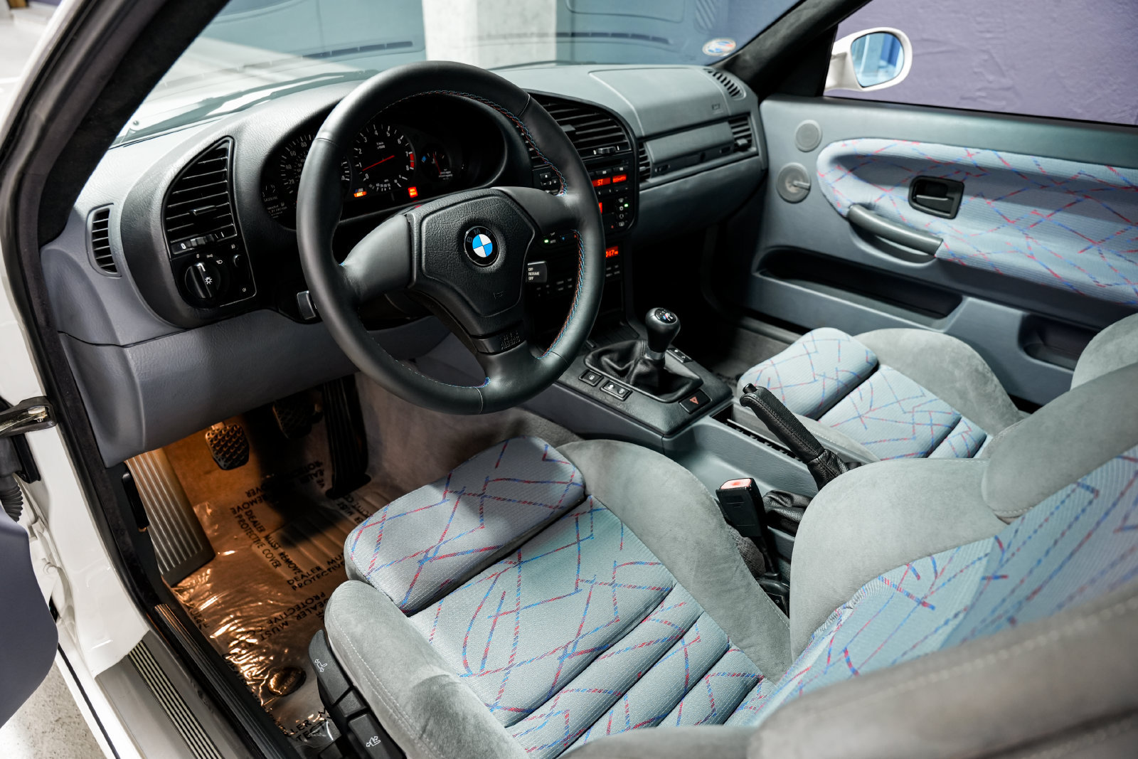 Used 1997 BMW M3 Coupe RWD image 9