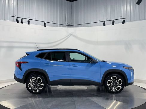 Used 2024 Chevrolet Trax RS FWD image 10