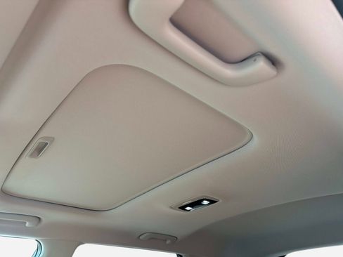 New 2026 Kia Seltos EX image 18