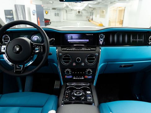 New 2026 Rolls-Royce Cullinan image 46